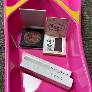 Eye shadow and clear brow gels